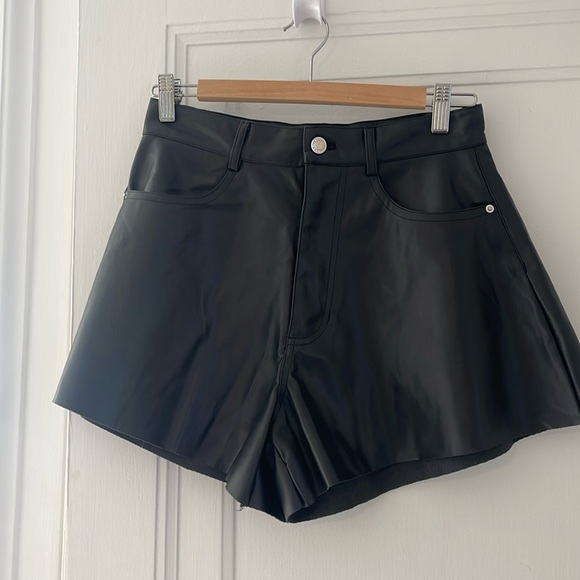 WeWoreWhat Flare Faux Leather Short. - Picture 1 of 3